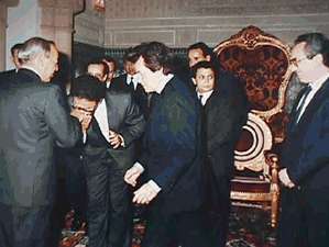 SM Hassan II recevant une délégation de la communauté juive